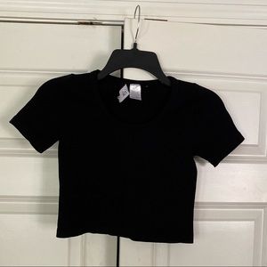 3/$15 🥳 Fab'rik ribbed crop short sleeved shirt top